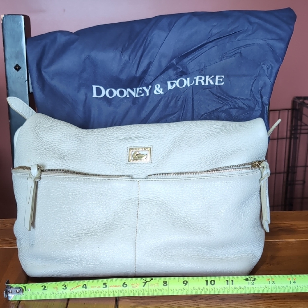 Dooney & Bourke Cream Leather Women's Bag